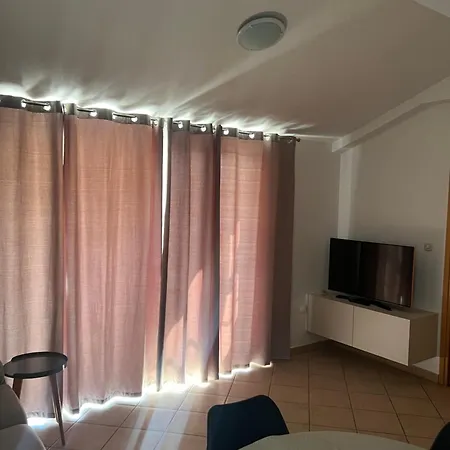 Iva Biograd Na Moru